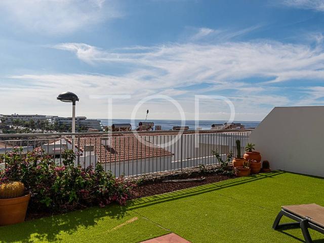 Luminoso apartamento con amplia terraza y vistas al mar en v. 133m² La Caleta