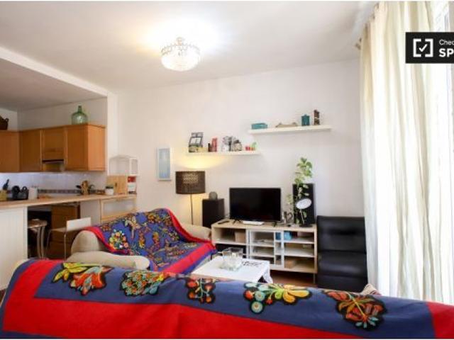 Luminoso apartamento de 2 dormitorios en alquiler en Extramurs