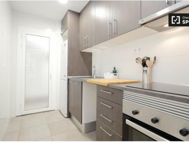Luminoso apartamento de 3 dormitorios en alquiler en Sant Andreu