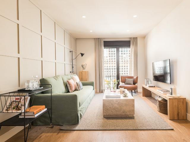 Luminoso apartamento de dos dormitorios en Malasaña
