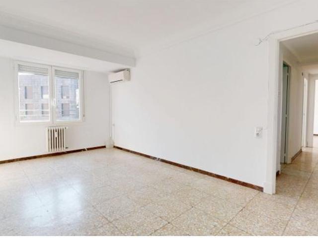 ? ¡Luminoso piso en alquiler en Tenor Fleta, junto a Sagasta y Camino Las Torres! ?
