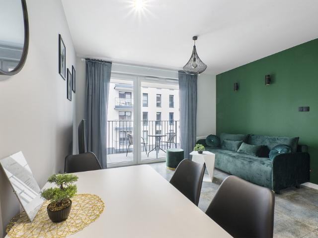 Lumina airy apart near Manufaktura