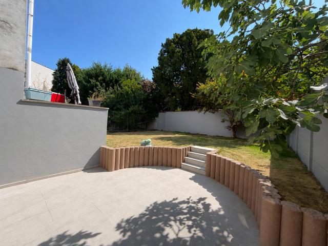 Lumineuse maison 4 ch à 1090 Jette • Loyer: 2 700 €