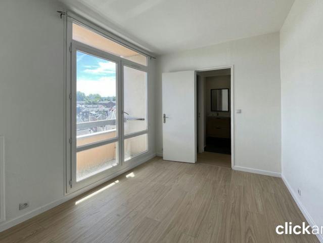 Lumineux T3 avec Balcon & Parking – Confort et Proximité Idéale au Petit Quevilly
