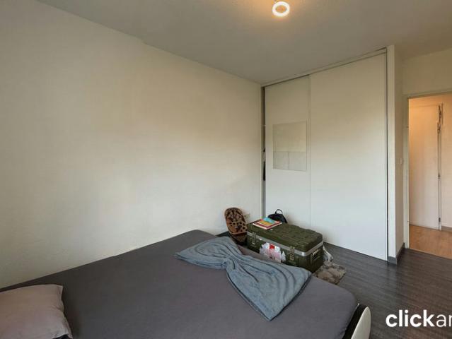 Lumineux T3 Meublé avec Grand Balcon, Piscine & 2 Parkings – Toulouse 31200