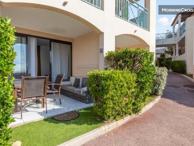 Lumineux T2 vue mer à Cannes