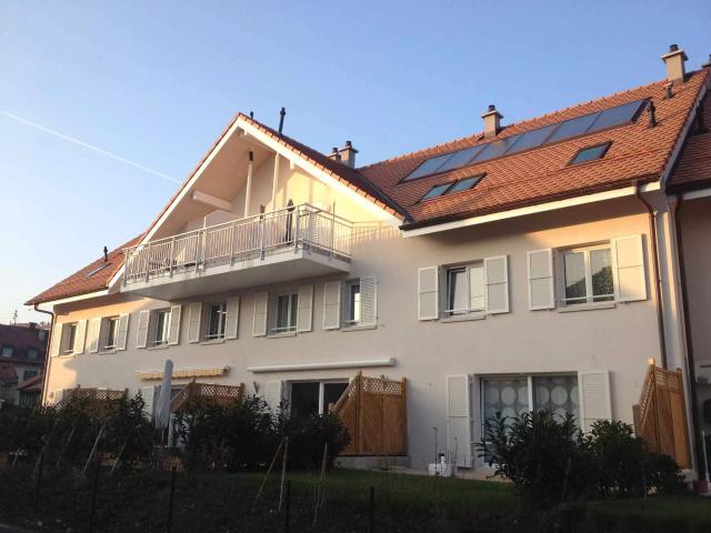 Lumineux appartement de 4.5 pièces sous les toits, à deux pas du lac de Neuchâtel