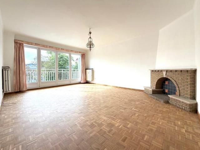 Lumineux appartement en bord de Meuse