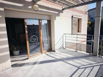 LUMINEUX APPARTEMENT F3 A VENDRE A AUBENAS