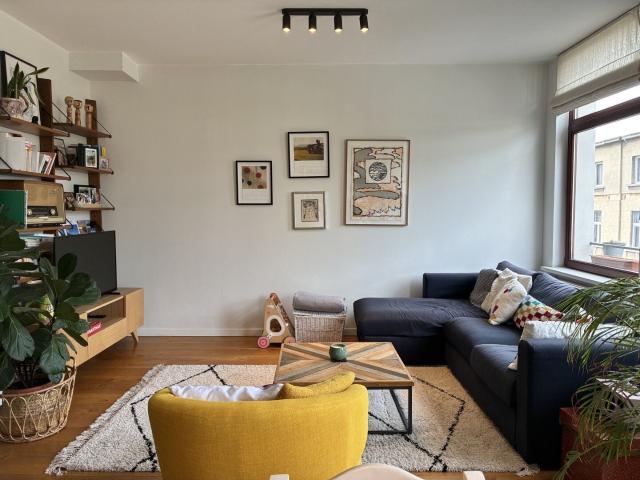 Lumineux duplex 2 ch de 85m² avec terrasse, Ambiorix – EU