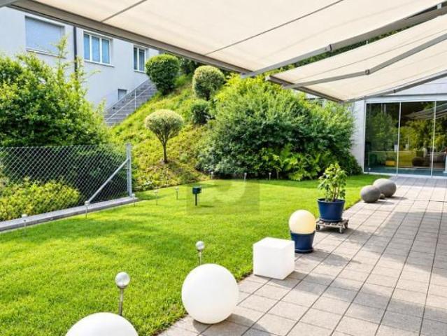 LUMINEUX, MODÈLE & ÉLÉGANT AVEC TERRASSE ET JARDIN