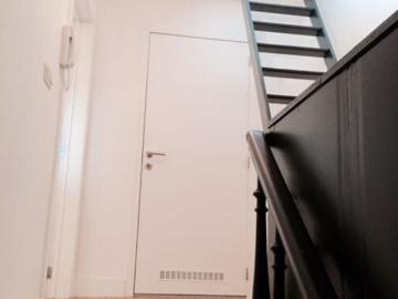 LUMINEUX PENTHOUSE RENOVE ET SPACIEUX, 2SDD, POUR COLOCATION
