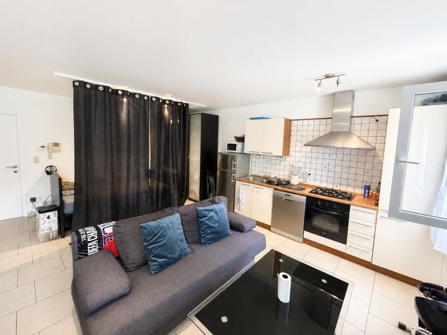 Lumineux studio de 43m² à 1400 Nivelles • Loyer: 690 €