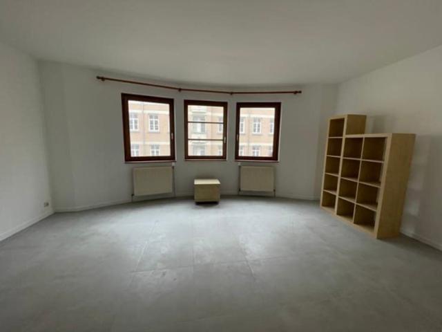 Lumineux studio proche de l'ULB
