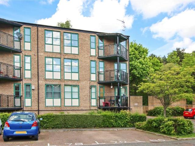 Lumley Close, Tyne and Wear NE38 2 bed flat to rent £600 pcm £138 pw