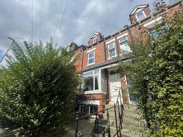 Lumley Walk, Burley, Leeds LS4, 2 bed terraced house to rent, £1,295 pcm | PrimeLocation