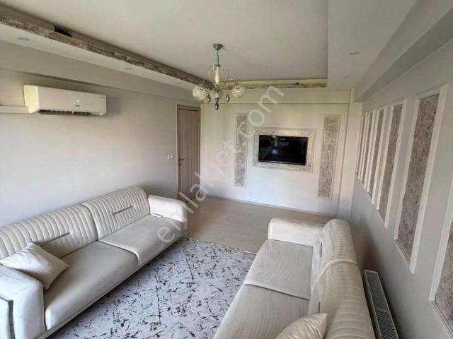 Luna Avm Yanında Satılık 2+1 Özel Otoparklı Daire !