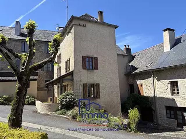 Lunac 12270 Achat / Vente maison 5 pièces t5 au dernier étage cave