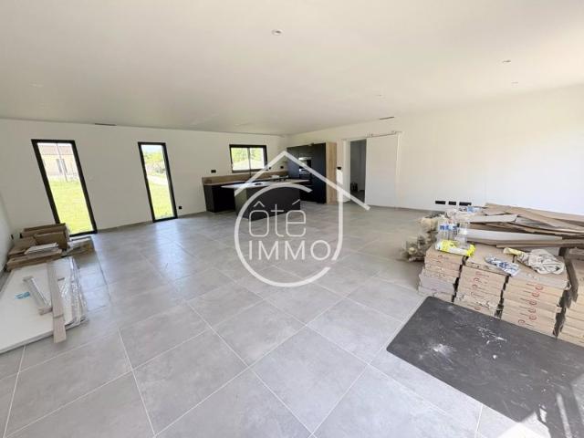 LUNAS: Maison de plain pied 5 pièces de 148m² avec jardin
