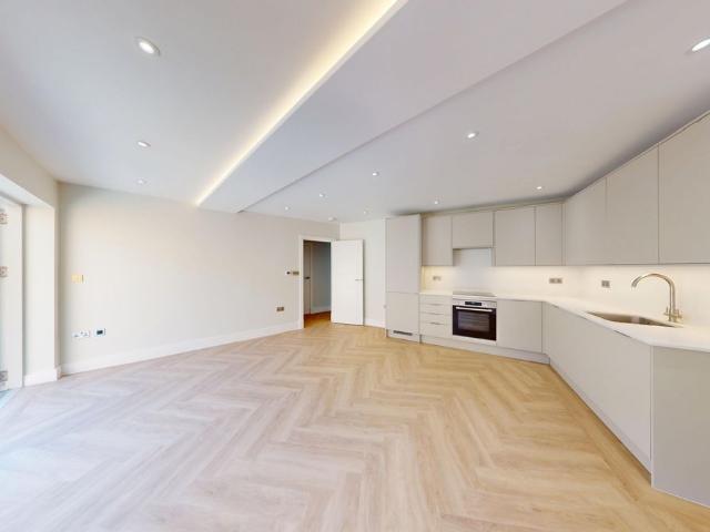 Lunar Court, Enfield EN2, 1 bed flat to rent, £1,750 pcm | PrimeLocation