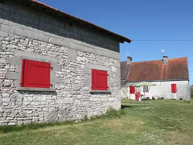 Lunegarde 46240 Achat / Vente maison 2 pièces t2