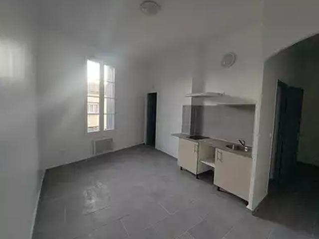 Lunel 34400 Location appartement 2 pièces t2