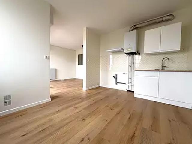 Lunel 34400 Location appartement 2 pièces t2 au dernier étage
