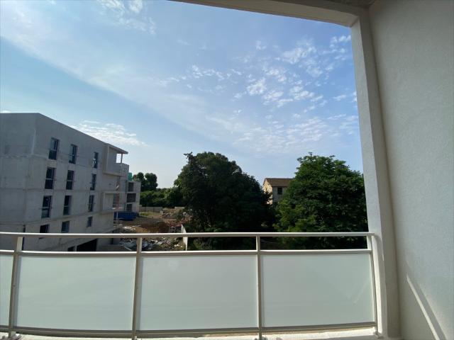 Lunel Appartement type 3 pièces, loggia et parkings privés 62m² Lunel