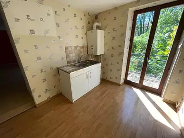 Lunéville 54300 Achat / Vente appartement 2 pièces t2 au dernier étage