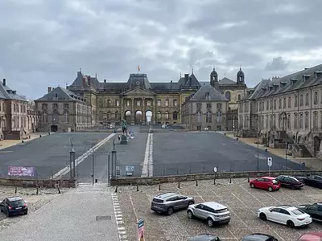 Lunéville 54300 Achat / Vente appartement 6 pièces t6 au dernier étage