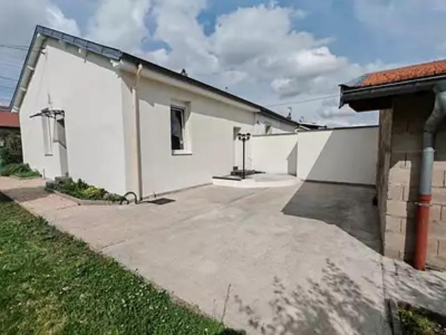 Lunéville 54300 Location maison 3 pièces t3 au dernier étage jardin