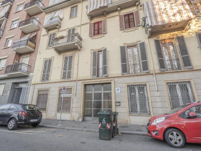 Lungo Dora Napoli 58 trilocale 37mq