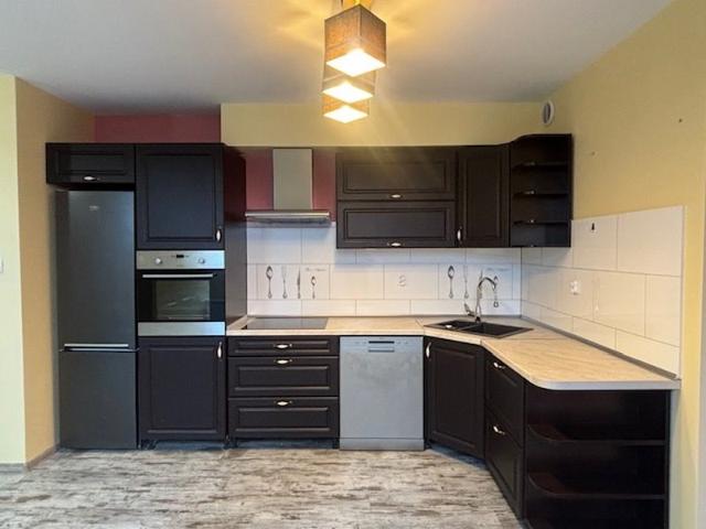 Dwupoziomowe 71 m2 z parkingiem, blisko basenu