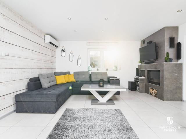 Dom z basenem w Lubaszowej 91 m², 5 pokoi
