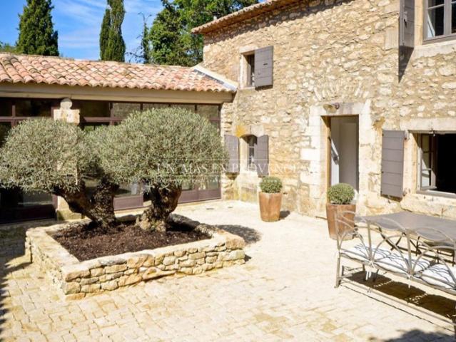 Luberon ? Magnifique Mas Provençal à Lacoste avec Piscine et J