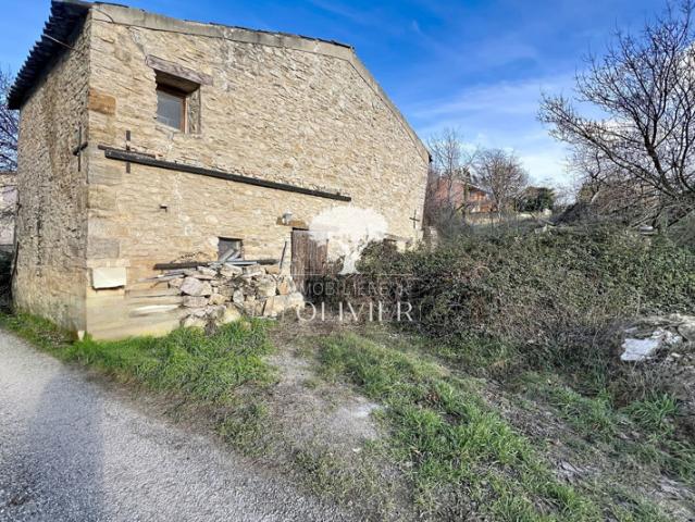 Luberon Charmante maison de hameau en pierres