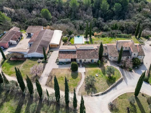 Luberon Propriété viticole 510m² Pertuis