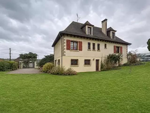 Lubersac 19210 Achat / Vente maison 7 pièces t7 jardin cave