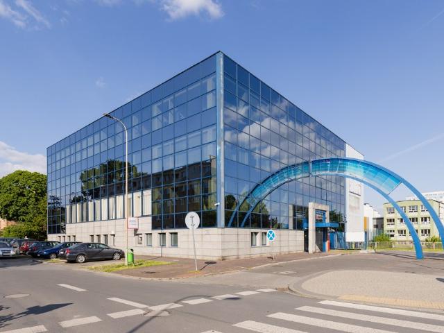 Sprzedam dużą nieruchomość biurowo usługową 1816 m² w Lubinie