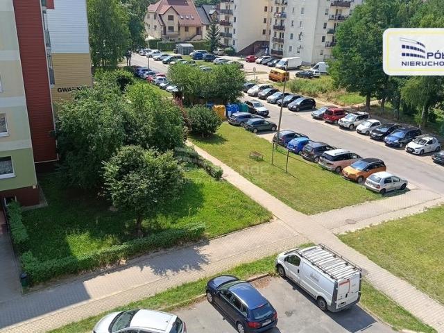 Polecam komfortowe 2 pokojowe mieszkanie z balkonem w Lubinie