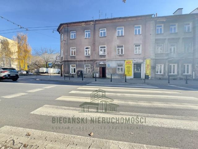 Kamienica inwestycyjna z 15 mieszkaniami potencjał rozbudowy