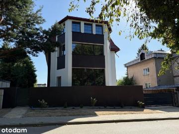 Inwestycyjny dom 600 m² z 4 piętrami, wysokie, jasne wnętrza