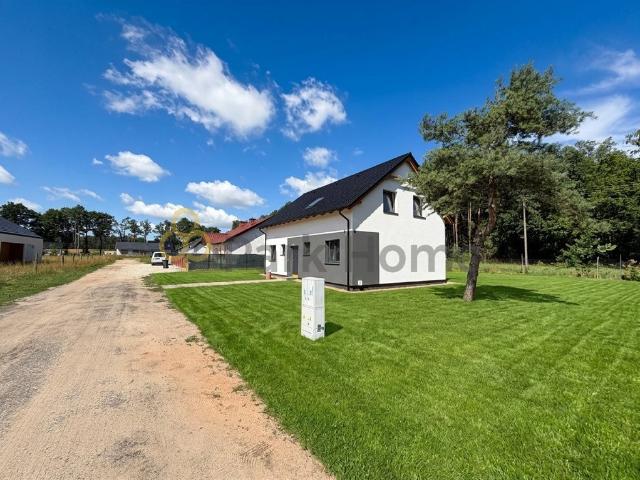 Sprzedam dom 147,99 m² z dużą działką 932 m² w Lubrzy