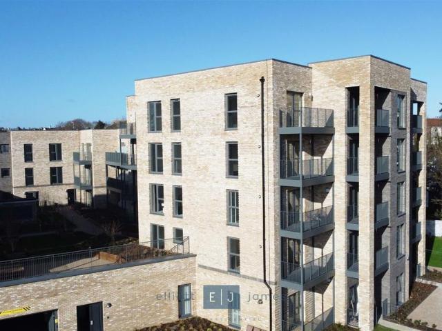 Luctons Close, Loughton IG10 1 bed apartment to rent £1,850 pcm £427 pw