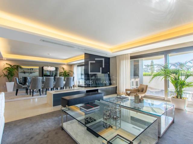 Lucas Fox Internacional Properties presenta este lujoso piso. 400m² Pozuelo de Alarcón