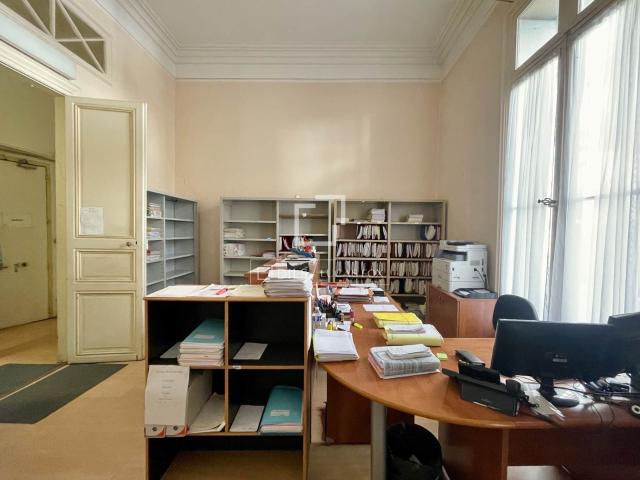 Lucas Fox International Properties, situé à quelques pas de. 160m² Montpellier