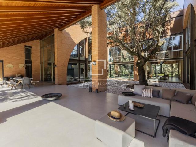 Lucas Fox se complace en presentar, en exclusiva, esta lujos. 1000m² Pozuelo de Alarcón
