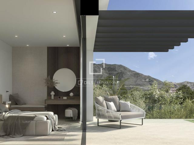Lucas Fox se complace en presentar esta preciosa villa, blan. 233m² Las Lagunas de Mijas