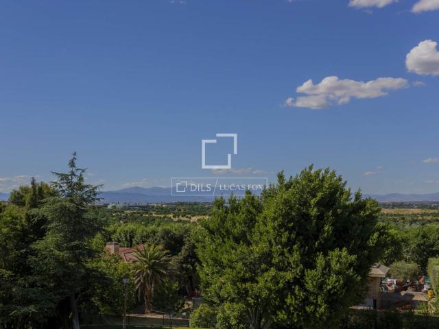 Lucas Fox se enorgullece de presentar una propiedad de grand. 850m² Pozuelo de Alarcón