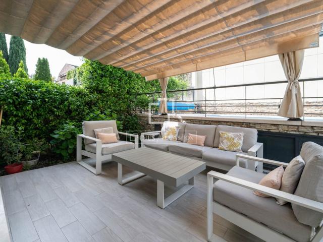 Lucas Fox presenta esta casa adosada en el exclusivo barrio. 487m² Madrid